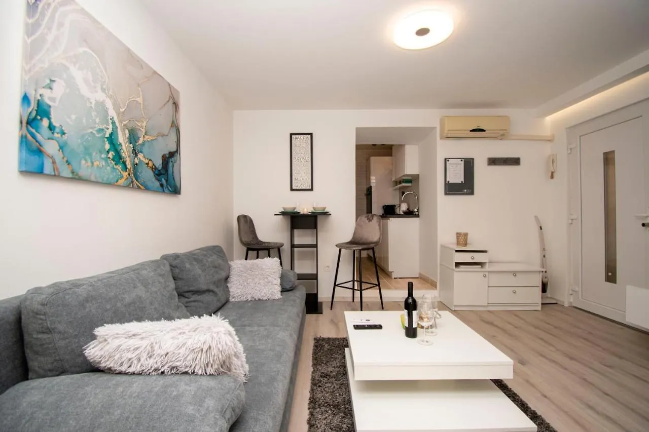 פולה Oasis Apartment קרואטיה